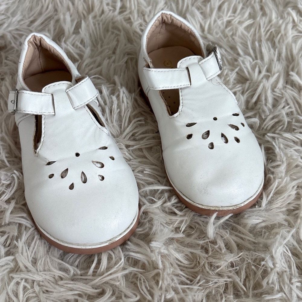 The Doll Maker White Leather Cutout Mary Jane‎ Shoes Kids Size 7 Toddler